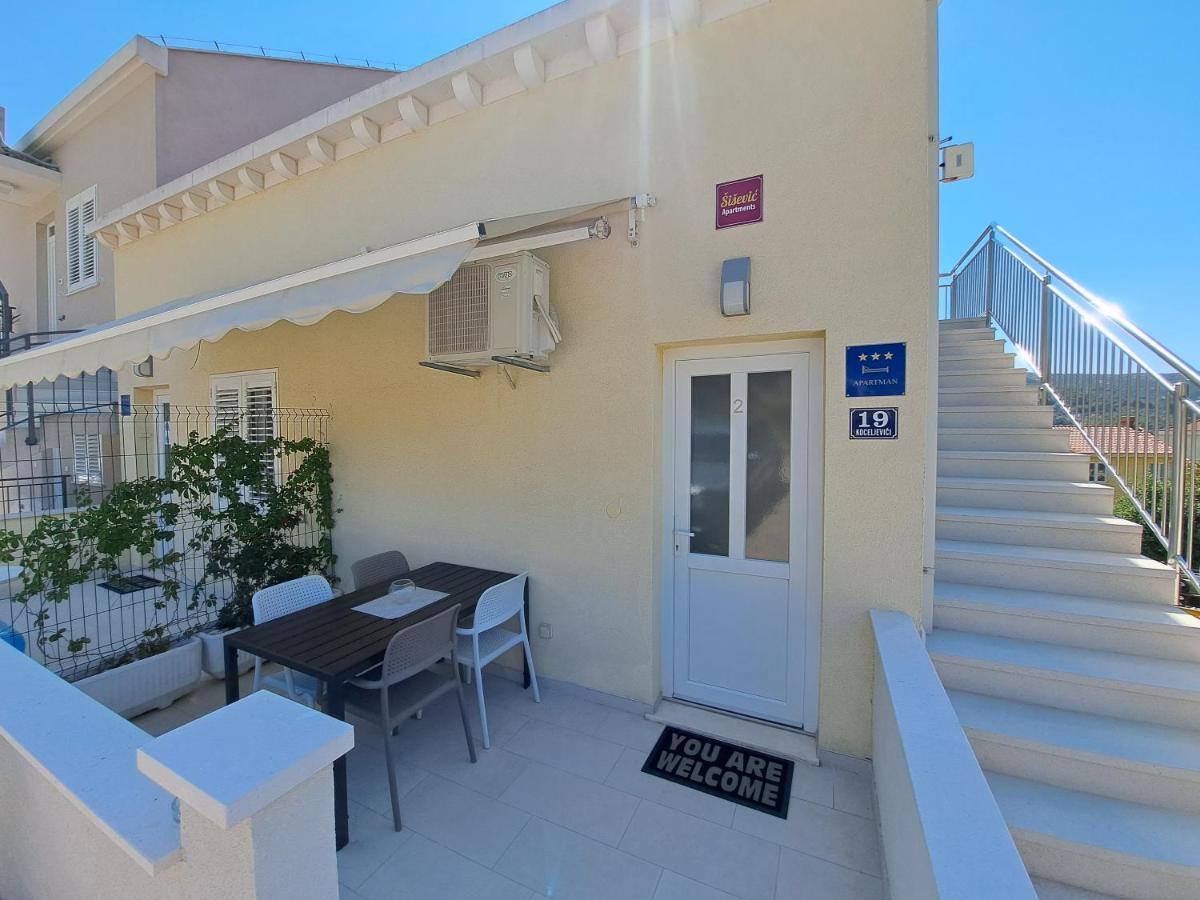 Apartments Sisevic - Comfort Apartments With Balconies And Sea View สลาโน ภายนอก รูปภาพ