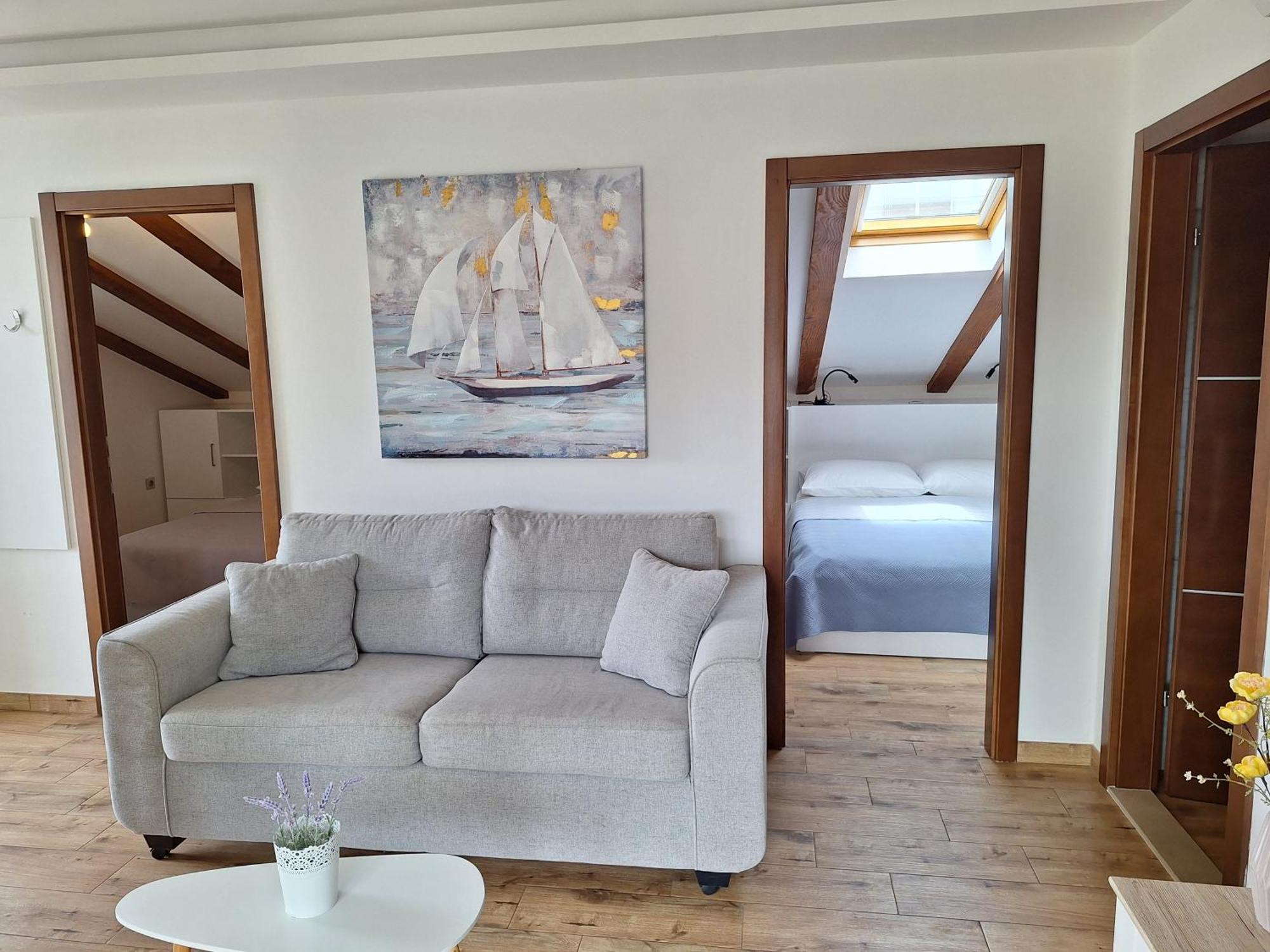 Apartments Sisevic - Comfort Apartments With Balconies And Sea View สลาโน ภายนอก รูปภาพ