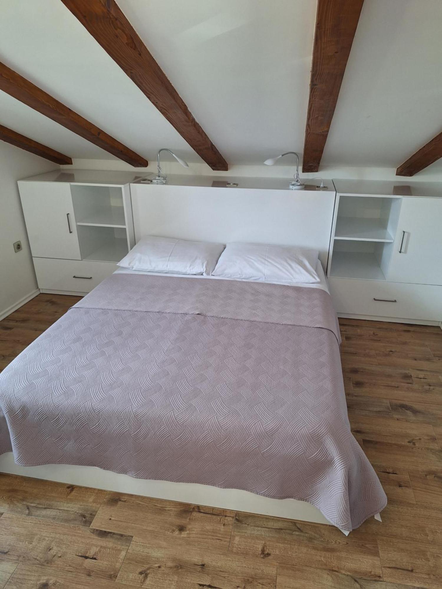 Apartments Sisevic - Comfort Apartments With Balconies And Sea View สลาโน ภายนอก รูปภาพ