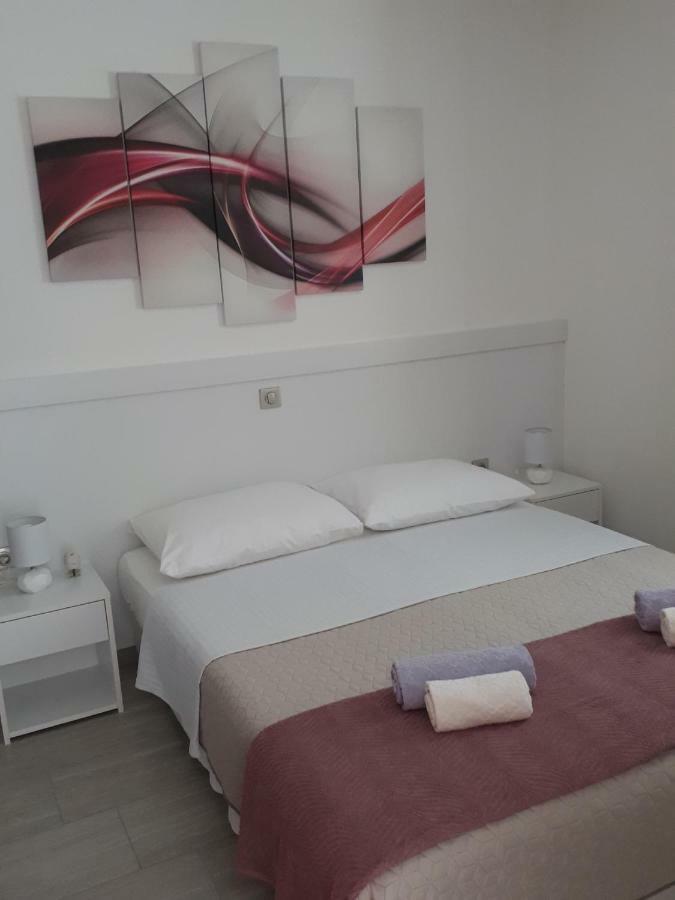 Apartments Sisevic - Comfort Apartments With Balconies And Sea View สลาโน ภายนอก รูปภาพ