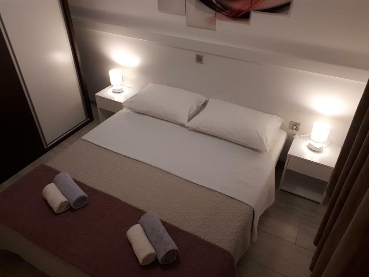 Apartments Sisevic - Comfort Apartments With Balconies And Sea View สลาโน ภายนอก รูปภาพ