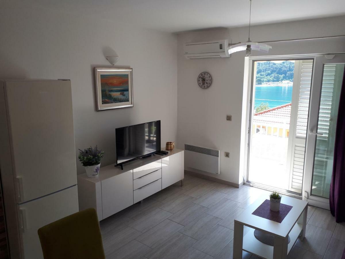 Apartments Sisevic - Comfort Apartments With Balconies And Sea View สลาโน ภายนอก รูปภาพ