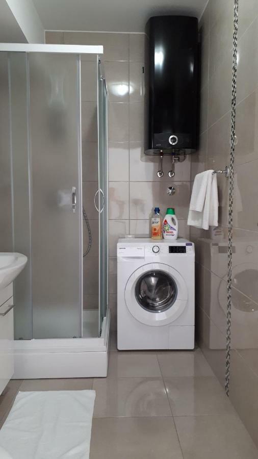 Apartments Sisevic - Comfort Apartments With Balconies And Sea View สลาโน ภายนอก รูปภาพ