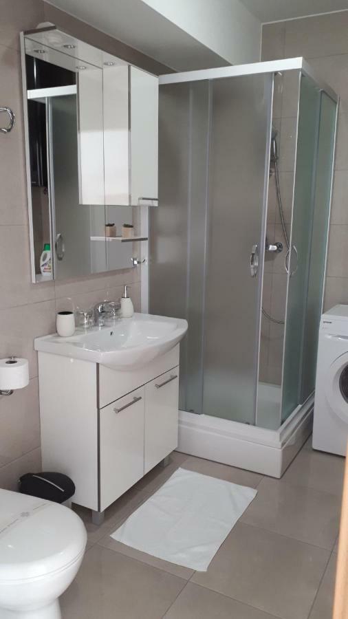 Apartments Sisevic - Comfort Apartments With Balconies And Sea View สลาโน ภายนอก รูปภาพ